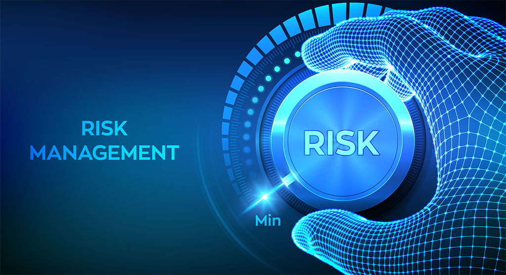 Analyze and monitor risks in contract management